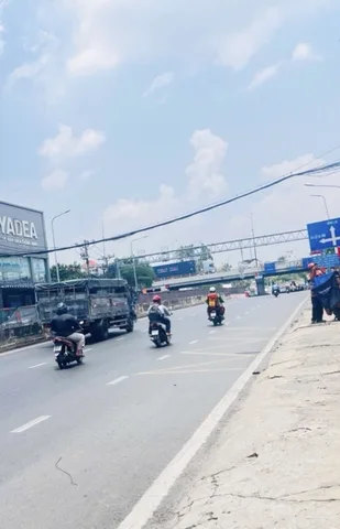 NHÀ 2 TẦNG .81M2 ( NGANG HƠN 5 M ) 4 TỶ CÒN MỚI Ở NGAY LINH XUÂN THỦ