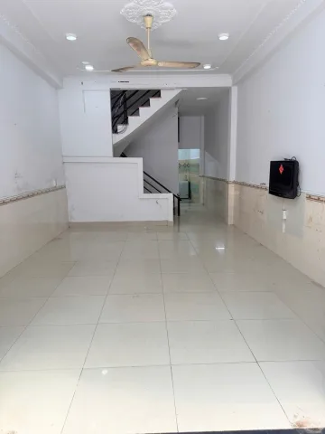 NHÀ MT ĐƯỜNG 6M  LÝ PHỤC MAN- XE HƠI NGỦ NHÀ - NHÀ 2 TẦNG KIÊN CỐ HƠI CŨ TIỆN SỬA MỚI - THÔNG SỐ ĐẸP VUÔNG VỨC