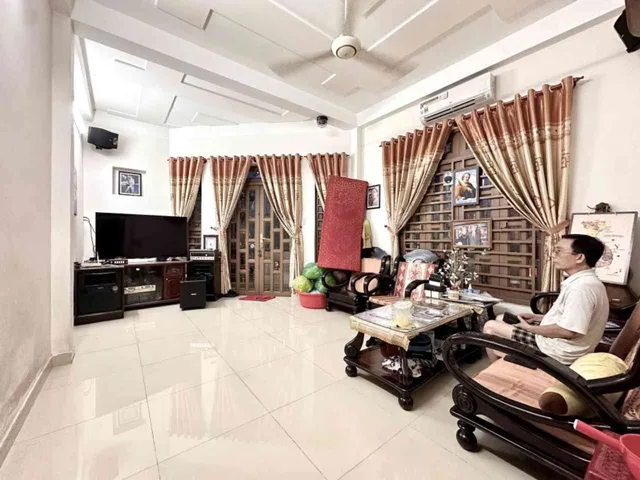 BÁN NHÀ LÊ VĂN QUỚI BÌNH TRỊ ĐÔNG BÌNH TÂN 4 TẦNG LÔ GÓC 8.4 TỶ 2 MẶT TIỀN