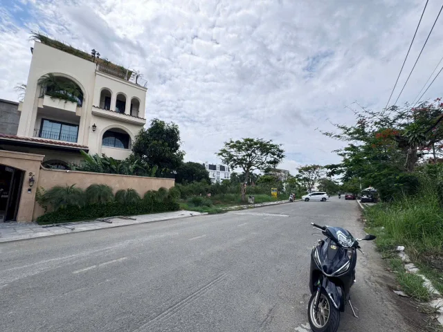 BDS HVL Villa Quận 2  TRỰC DIỆN SÔNG SÀI GÒN - Villa Thủ Thiêm