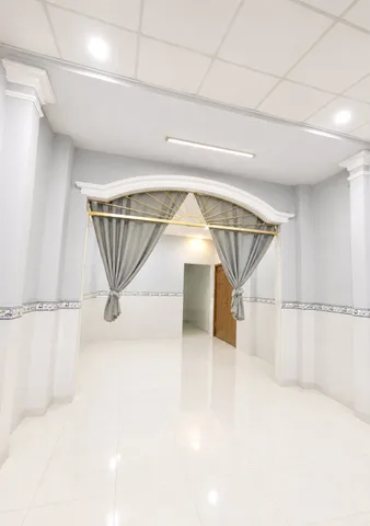 Chủ gấp bán hạ nhiệt 200tr  chỉ 3.6 tỷ Nhà Hương Lộ 2 ,DT (83m2),sát hẻm xetải 7m (KK9)