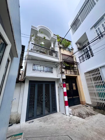 Bán nhà Bùi Thị Xuân 38m2 mới ở ngay - 3 tầng nở hậu - 6 tỷ nhỉnh