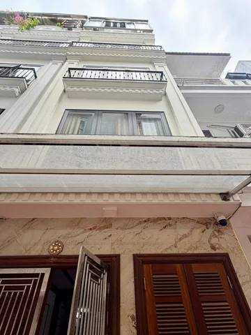 🏡 XUÂN ĐỈNH - NHÀ ĐẸP PHÂN LÔ - 43M² - MT 3,7M - 5 TẦNG - 6 PHÒNG NGỦ - 12,5 TỶ - NGÕ RỘNG, SÂN ĐỖ NHIỀU Ô TÔ, 3 BƯỚC RA PHỐ 🏡