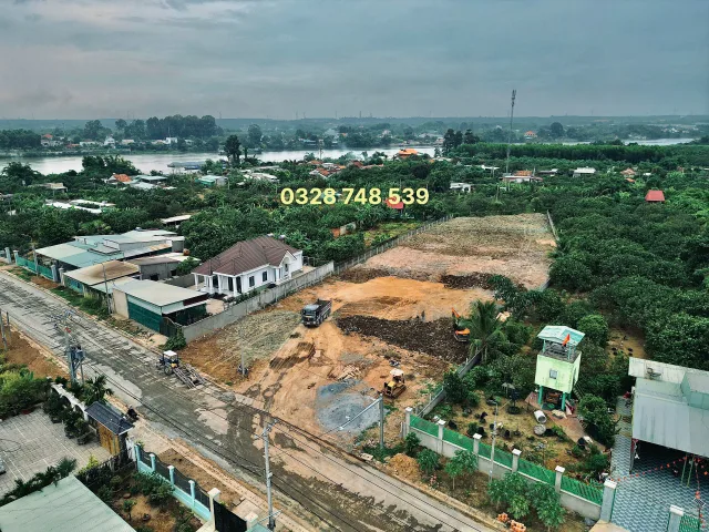 ĐẤT NỀN VEN SÔNG, MẶT TIỀN HL15