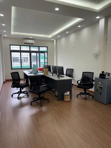 Cho thuê nhà MP Mễ Trì Hạ quận Nam Từ Liêm 65M x 5T giá 30 triệu, VỈA HÈ RỘNG, KD TỐT