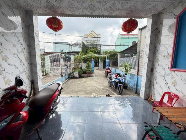 Bán nhà cấp 4 113m2 có Sân Vườn. phường Hoá an (củ), Biên Hoà đường xe hơi thông 7 chỗ