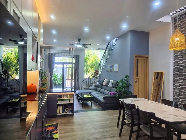 BÁN NHÀ 2T MỘC SƠN 2 NGŨ HÀNH SƠN GẦN BIỂN 100M2 NGANG 5M 3PN CHỈ 8.X TỶ TL