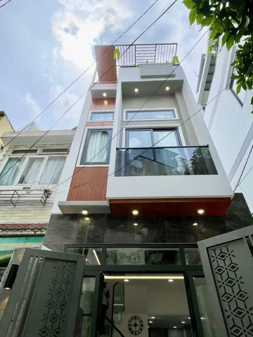 Chú Hai bán nhà 63m2 xây 4 tầng đường Quang Trung,Gò Vấp giá 3tỷ250.Gần UBND phường. Hẻm 4m. Sổ sẵn