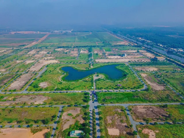 Bán đất KDC Daresco 140m2 vị trí đẹp ngoài mặt hồ