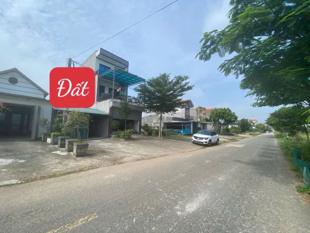 Chính chủ cần bán nhanh lô đất đẹp TDP Hà Châu, tt. Gia Khánh, DT 100m Trục kinh doanh đỉnh 2,45 tỷ 0988296228