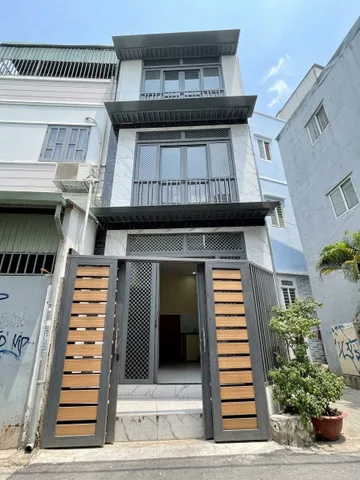 [K2484*] Mua ngay nhà mới lô góc sát Phạm Văn Đồng ở liền, 3.x tỷ