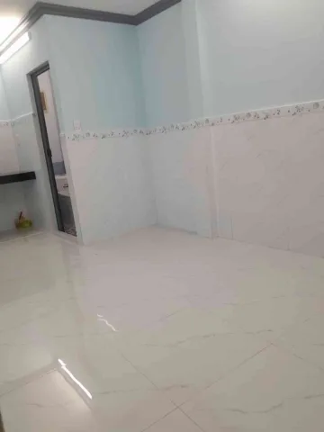 BÁN NHÀ NHỈNH 2 TỶ PHẠM VĂN CHÍ Q6, GẦN 20m2, 2PN, 2 TẦNG HOÀN CÔNG ĐỦ