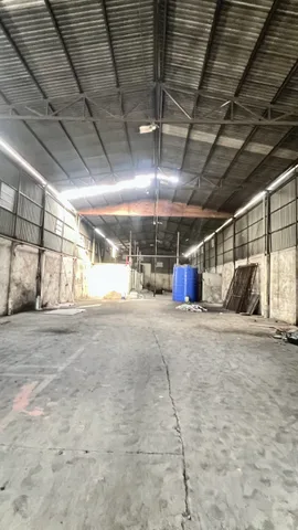 CHO THUÊ XƯỞNG 750m2 CÓ PCCC VÁCH TƯỜNG , CÓ NHÀ 1 TRỆT 2 Lầu Phù hợp vừa kinh doanh vừa ở