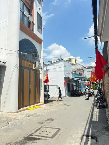 HẺM XE HƠI 1 TRỆT 1 LẦU DT:4,3x20 CN 86,8M² RỘNG RÃI - 4 PHÒNG NGỦ CHO ĐẠI GIA ĐÌNH chỉ 7,1 Tỷ