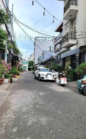 NGAY TÂN HƯƠNG, VĂN CAO - GẦN CHỢ TÂN HƯƠNG - HẺM NHỰA 8M - GẦN 90M2, 3 TẦNG - HƠN 10T