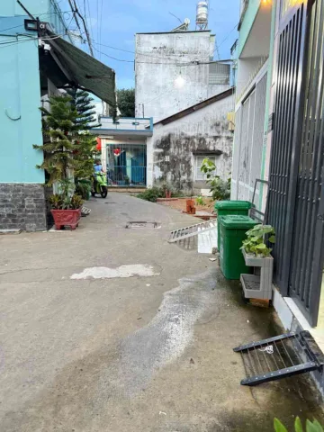 BÁN NHÀ 2 TẦNG  BẾN PHÚ ĐỊNH - DT 54M2 - 3PN - CÓ BAN CÔNG RỘNG RÃI - HẺM RỘNG THÔNG THOÁNG- 3,75 TỶ.