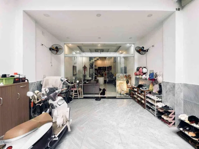 MT TRƯỜNG SA, SÁT VÁCH QUẬN 1 - 4 TẦNG ĐẸP, NGANG GẦN 5M, NỞ NHẸ - 110M2, SỔ ĐẸP - HƠN 27T
