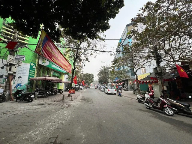 Bán Nhà Nguyễn Khánh Toàn Cầu Giấy Sát ĐH Thủ Đô Lô Góc Vỉa Hè OTO. 55m 3 Tầng. 47 Tỷ