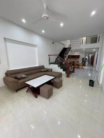 Cho thuê nhà 3 tầng mặt tiền Hoàng Công Chất , Ngũ Hành Sơn - gần Crown