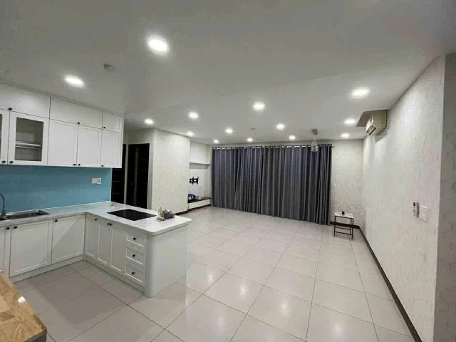 Bán gấp căn hộ Xi Grand Court Quận 10 - 105m² (3PN, 3WC) - Sổ Hồng Riêng - Giá Tốt 9.5 Tỷ