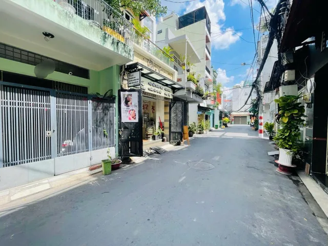 Bán nhà mặt tiền Tân Trang Tân Bình 53m2 đúc 3 tầng 3PN nhỉnh 8 tỷ tl
