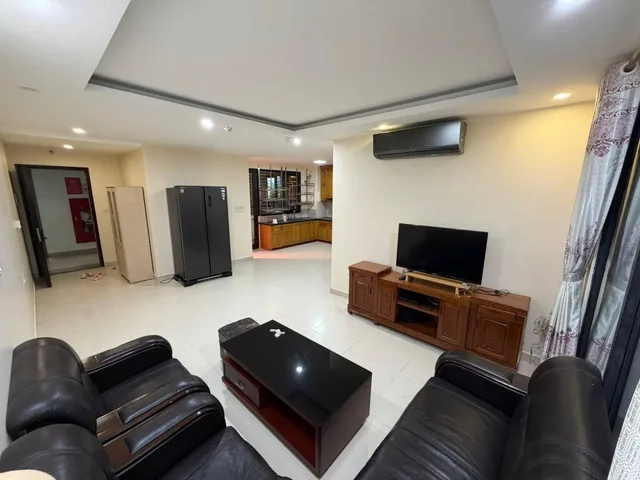 Cho thuê căn hộ FLC Complex 36 Phạm Hùng, Nam Từ Liêm 97M, 3PN SLOT OTO giá 16.5tr