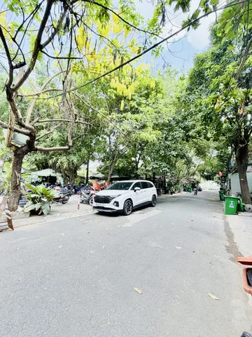 BÁN NHÀ KHU NHÀ Ở NAM HOÀ - PHƯỚC LONG A - DÒNG TIỀN 30TRIEU/THÁNG - 160M2 (8x20) - GIÁ 22 TỶ