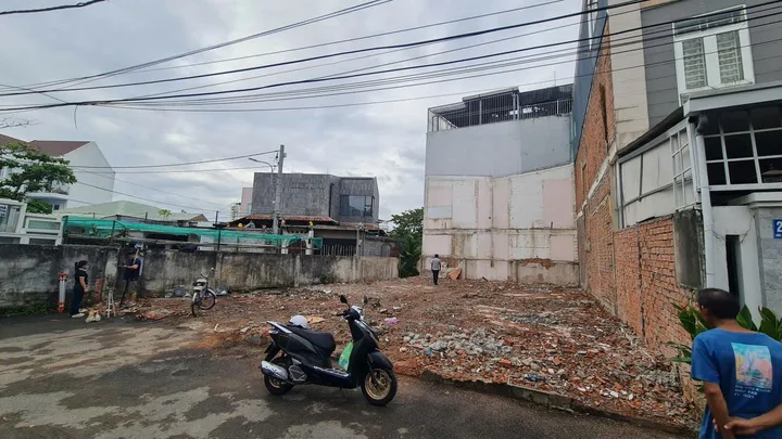 Bán đất 74m² có sẵn 72,5m² thổ cư ngang 4m giá 6.4 tỷ tại đường 39 Phường Thủ Đức