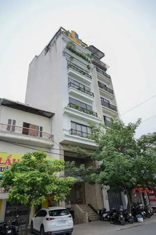 Tòa nhà văn phòng mặt phố view hồ Hạ Đình 💥 Mặt tiền nhận diện & kinh doanh đỉnh – 102m2 x 9 tầng thang máy tầm 4x tỷ