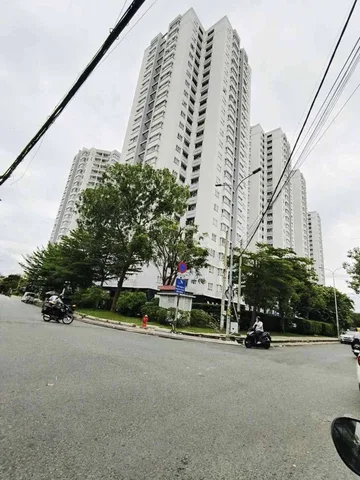 Gần Vòng Xoay Phú Lâm - Nguyễn Văn Luông Quận 6 - 3 Tầng sân thượng thoáng mát