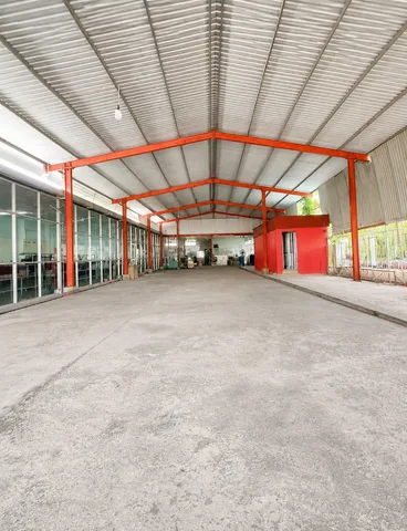 Cho thuê kho xưởng 1200m2 mặt tiền đường xe container tại Bến Tre
