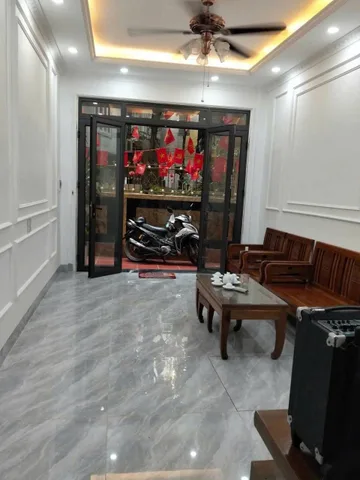 Cho thuê nhà  ngõ Pháo Đài Láng, Đống Đa 35M x 6T THANG MÁY, FULL ĐỒ giá 16.5tr