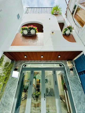 Sổ hồng riêng 83m2 giá 2 tỷ 750 triệu đường Nguyễn Đình Chính, phường 15, Phú Nhuận.
