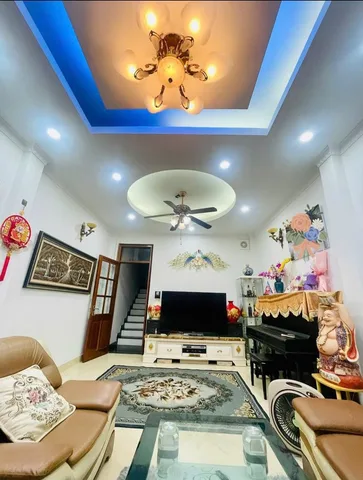 Bán Nhà Đại Đồng. Hoàng Mai. Ô Tô. DT 80m2. MT 4.1m. 5 Tầng. Giá 19.4 Tỷ.