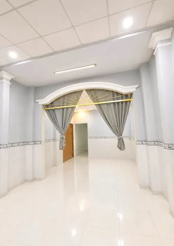 BÁN NHÀ SÁT LÊ VĂN QUỚI - NGÃ TƯ 4 XÃ - ( 4.2X20M )