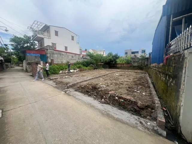 ❎TRUNG TÂM HÀNH CHÍNH – TÂN DƯƠNG, PHƯỜNG THỦY NGUYÊN.l/h:076.231.9990 e Thuý

🛑Vị trí vàng – ngay trung tâm, sát hành chính mới

✅ Diện tích: 52,6m2 - Ngang 4,5m 
👉Vuông vắn cực đẹp
👉Ngõ ô tô vào tận đất – đường thông thoáng
👉Khu dân cư đông đúc –