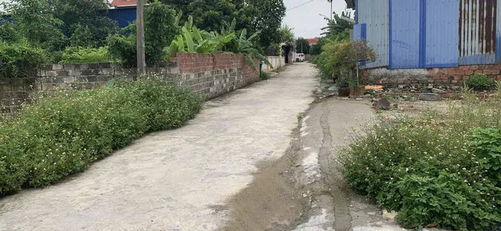 Chính chủ bán cắt lỗ lô 50m2 Đồng Giá , Thiên Hương.l/h:076.231.9990 em Thúy 
đón sóng tuyến Đường Vành Đai 2 chuẩn bị triển khai. Mặt tiền 5m đường trc đất rộng 3,5m cách trục chính Đồng Giá 100m. Tiện ích đầy đủ. Giá :990