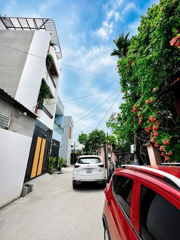 NHÀ 3 TẦNG ĐẸP,NGAY AN PHÚ ĐÔNG DT 60M2; 4PN, 5WC