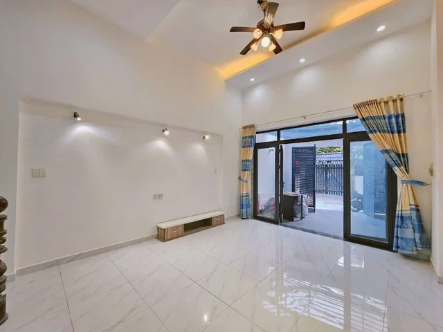 🏡 BÁN GẤP NHÀ TẠI PHÚ HỮU, Q9 – 66.7M² – SỔ HỒNG RIÊNG  🏡