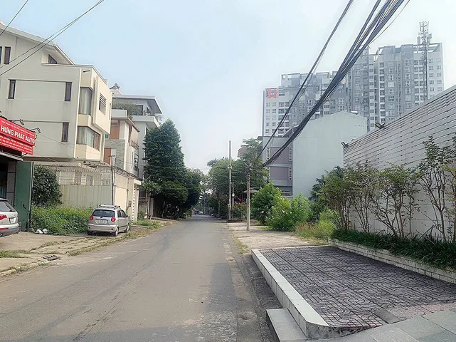 Bán đất KDC Tài Nguyên,đường Nguyễn Hữu Thọ. DT:8x22 . Giá : 85tr/m2