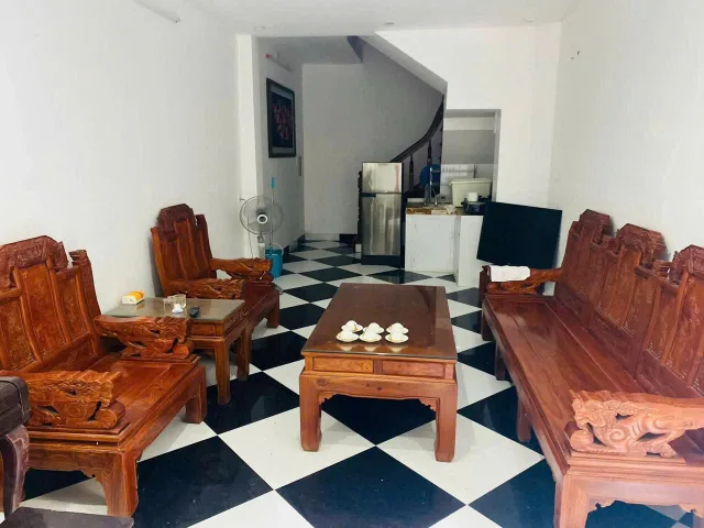 Cho thuê nhà nguyên căn phố Hồ Đắc Di - Đống Đa