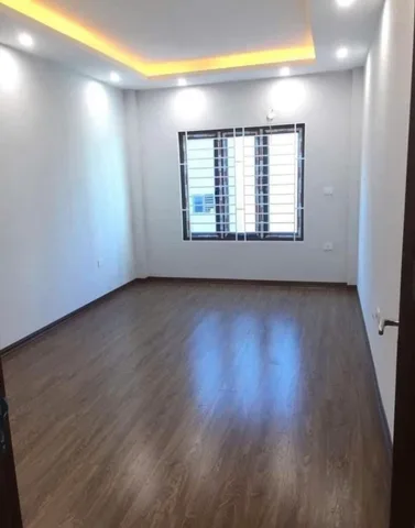 Cho thuê nhà Đỗ Đức Dục, Nam Từ Liêm 35M*5 tầng(3 ngủ) giá 12 triệu