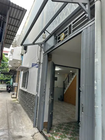 Bán gấp nhà 42m2,1 trệt 1 lầu,2pn,2wc tại phường Bình Tiên,HCM. Liên Hệ 0559371035 Bảo Ngọc