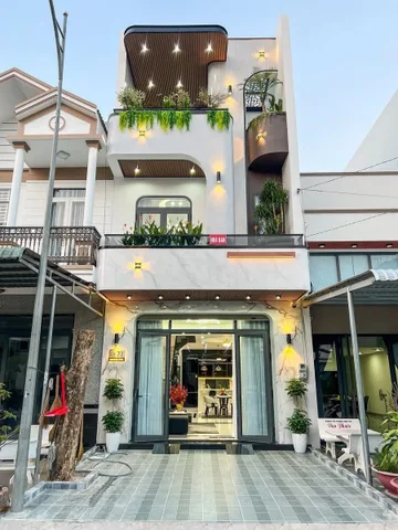 Chính Chủ Cần Bán Gấp Nhà 2 Lầu 3PN - Diện Tích 110m2, Giá Chỉ Hơn 3Tỷ, Sổ Hồng Riêng, Gần Chùa Hoằng Pháp, Tân Hiệp, Hóc Môn, TP.HCM