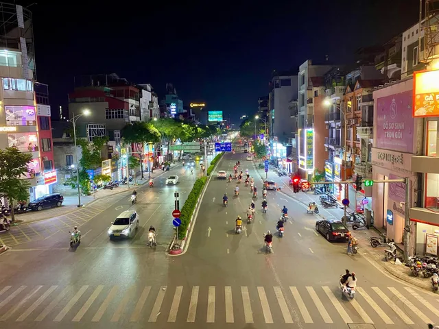 ⭐️ TRUNG TÂM  NGỌC LÂM 8 TẦNG THANG MÁY- VIEW HỒ -Ô TÔ NGỦ TRONG NHÀ - 💰19.x TỶ