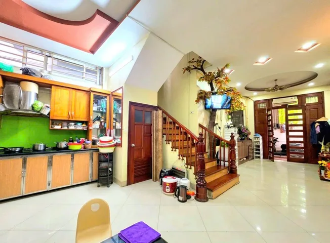 Bán Nhà Đống Đa, Ngay Ngã Tư Sở | 48m2 5 Tầng | Lô Góc 3 Mặt Thoáng, Cách Ô Tô 20m