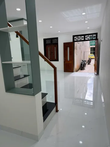 Bán nhà Ngay lõi trung tâm TP đầy đủ tiện ích
Diện tích 46m2 giá 3ty100
