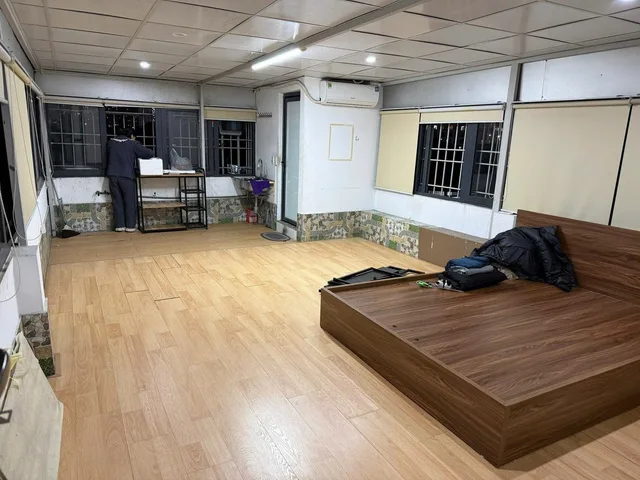 Bán Nhà Chính Kinh. Thanh Xuân. 8 Tầng Thang Máy. DT 86m2. MT 4.8m. Giá 25 Tỷ.