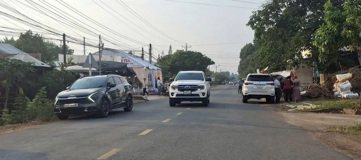 Chính chủ gửi bán lô đất 208m2 sẵn 100m2 thổ cư, ngay trung tâm hành chánh xã An Long TpHCM mới