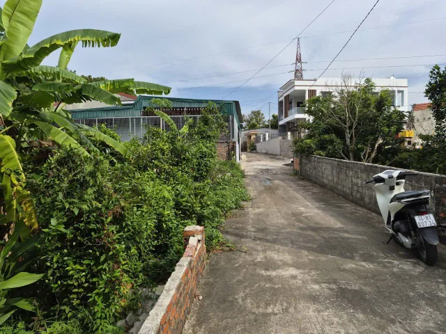 BÁN 200M2 GẦN CHỢ ĐỒNG ĐĂNG,VIỆT HƯNG,HẠ LONG,QUẢNG NINH